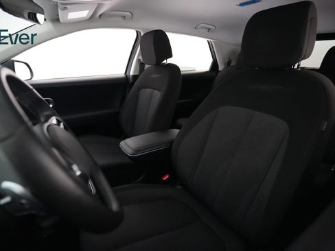 Used 2024 Hyundai Ioniq 5 SEL RWD image 4