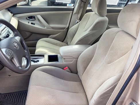 Used 2007 Toyota Camry LE image 16