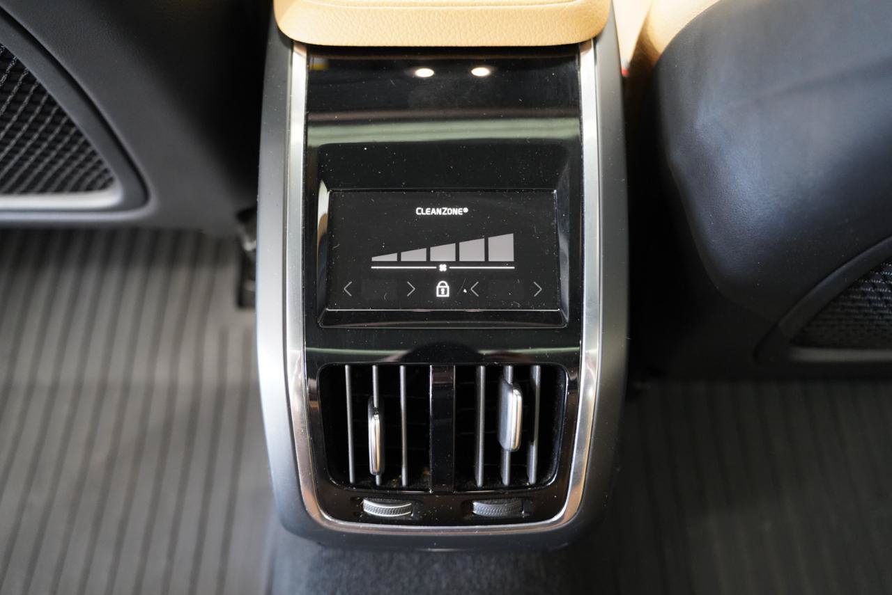 Used 2018 Volvo S90 T5 Momentum w/ Convenience Package FWD image 34