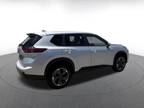 Used 2025 Nissan Rogue SV FWD image 15