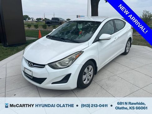 Used 2016 Hyundai Elantra SE FWD image 1