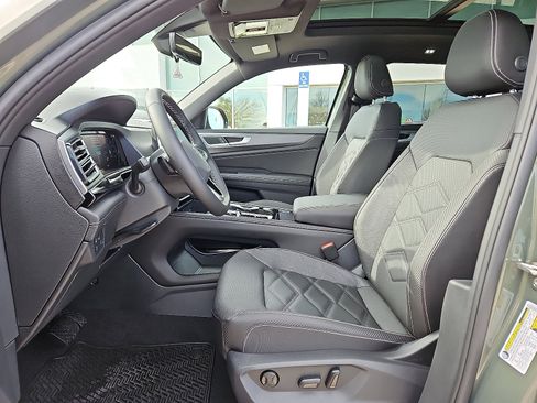 New 2026 Volkswagen Atlas Cross Sport SE image 12