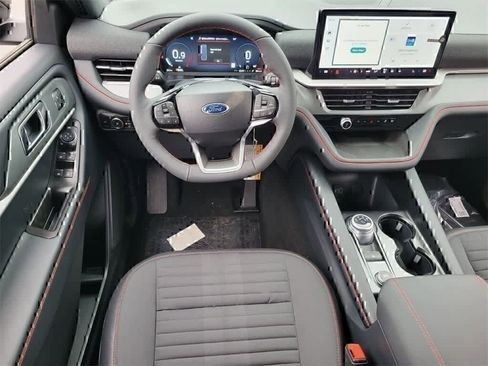 New 2026 Ford Explorer ST-Line w/ ST-Line Street Pack RWD image 14