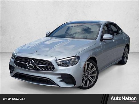 Used 2023 Mercedes-Benz E 350 4MATIC Sedan image 1