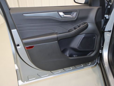 Certified 2024 Ford Escape SE image 45