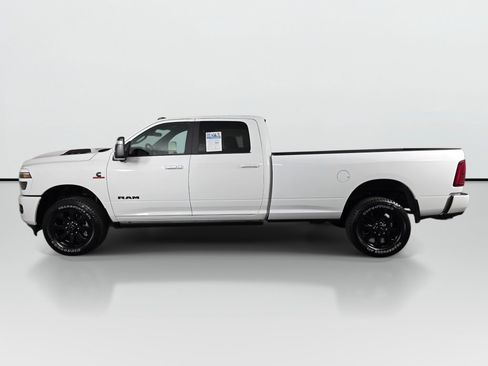 New 2026 RAM 2500 Laramie AWD/4WD image 8