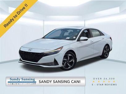 Used 2023 Hyundai Elantra Limited w/ Preferred Accessory Package