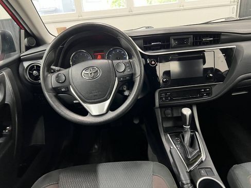 Used 2017 Toyota Corolla LE w/ Body Protection Package FWD image 8