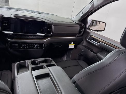 New 2026 Chevrolet Silverado 1500 LT w/ All Star Edition Plus AWD/4WD image 16