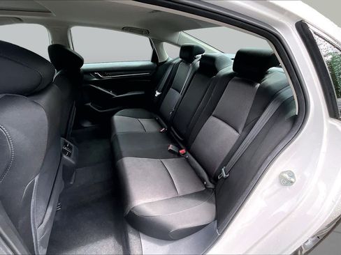 Used 2020 Honda Accord EX image 21