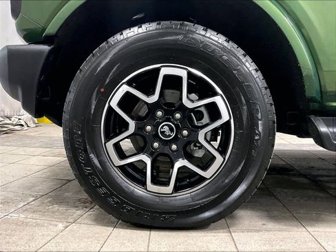 Used 2025 Ford Bronco Outer Banks image 7