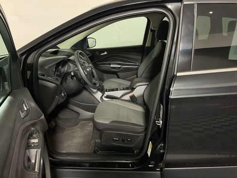 Used 2015 Ford Escape SE AWD/4WD image 18