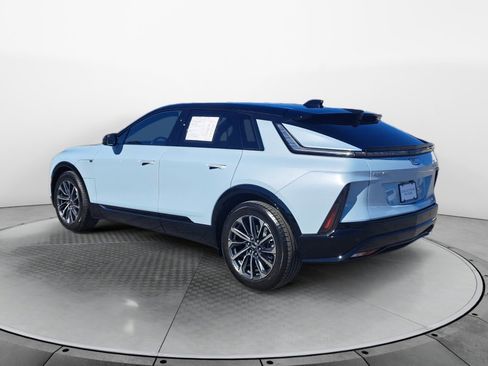 Certified 2025 Cadillac Lyriq Sport image 5