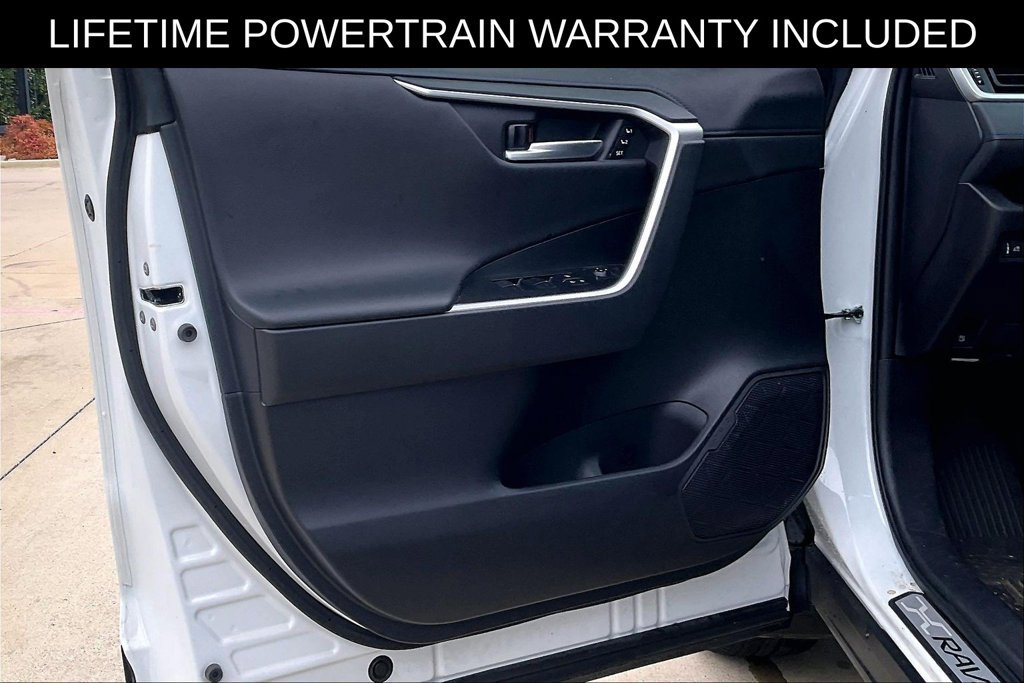 Used 2024 Toyota RAV4 XSE w/ Advanced Technology Package AWD/4WD image 15