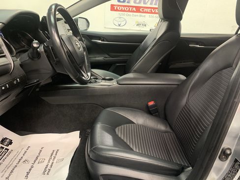 Used 2024 Toyota Camry SE image 13