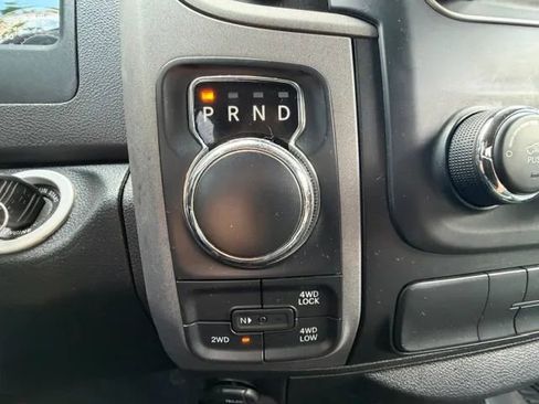 Used 2015 RAM 1500 Express AWD/4WD image 10