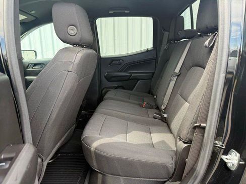 Used 2025 Chevrolet Colorado W/T w/ LPO, Pro Essentials Package image 5