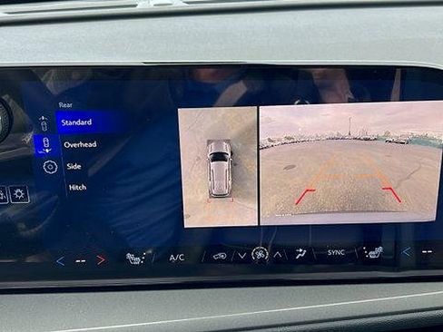 New 2026 Chevrolet Traverse LT w/ Driver Confidence Package image 23