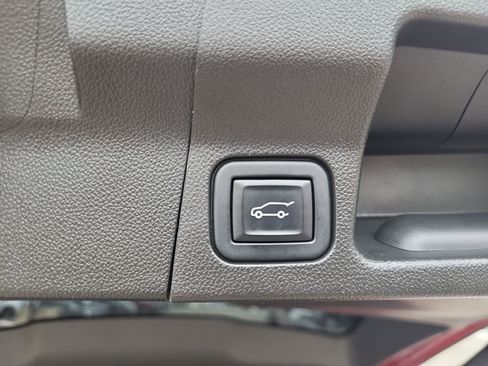 Used 2021 GMC Acadia SLT w/ Elevation Edition image 26