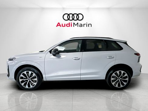 New 2026 Audi Q3 quattro 2.0T AWD/4WD image 2