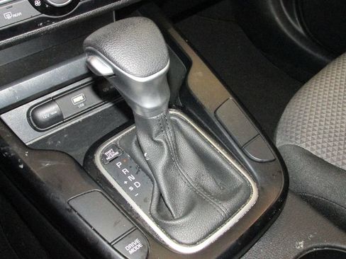 Used 2024 Kia Soul LX w/ Option Group 015 image 23