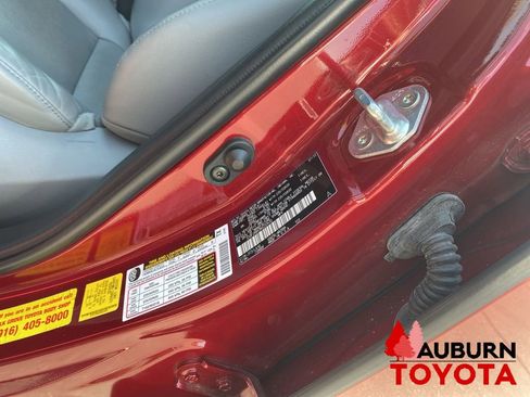Used 2022 Toyota Highlander Platinum AWD/4WD image 42