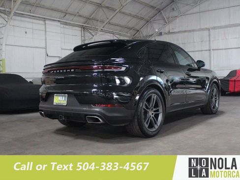 Used 2024 Porsche Cayenne Coupe image 12