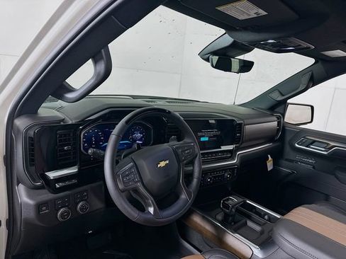 New 2026 Chevrolet Silverado 1500 High Country AWD/4WD image 11