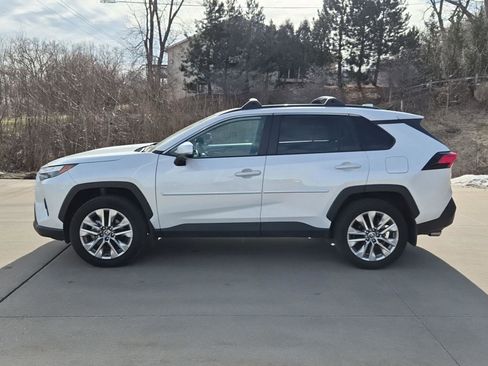 Used 2025 Toyota RAV4 XLE Premium w/ Weather Package image 7