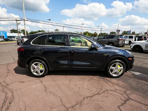 Used 2016 Porsche Cayenne S AWD/4WD image 7