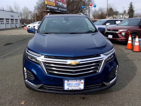 Used 2022 Chevrolet Equinox Premier image 3