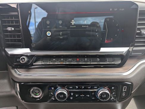 Certified 2023 GMC Sierra 1500 SLT w/ SLT Convenience Package image 18