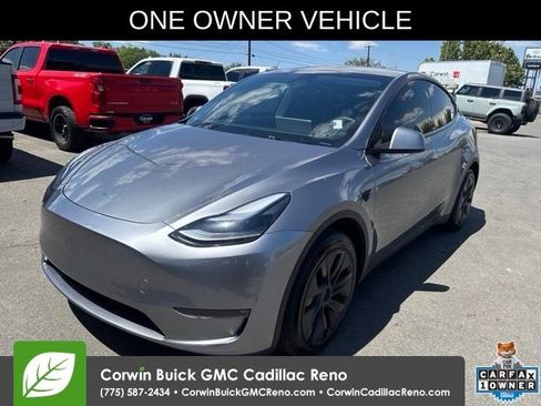 Used 2025 Tesla Model Y Long Range AWD/4WD image 1