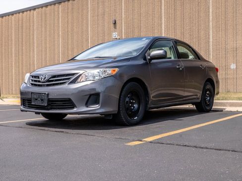 Used 2013 Toyota Corolla LE FWD image 4
