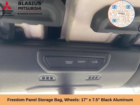 Used 2023 Jeep Wrangler Unlimited w/ Cold Weather Group AWD/4WD image 34