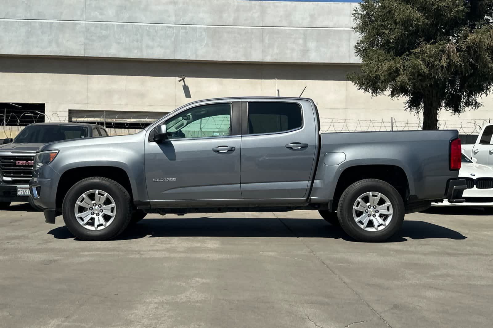 Used 2020 Chevrolet Colorado LT w/ Safety Package RWD image 6