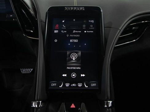 Used 2021 Ferrari Roma image 27