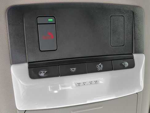 Used 2025 Nissan Altima 2.5 SV FWD image 29