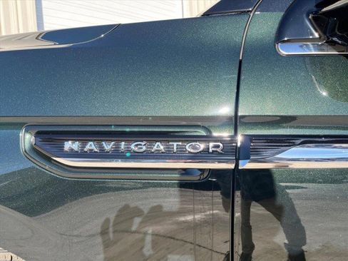 Used 2024 Lincoln Navigator Black Label image 6