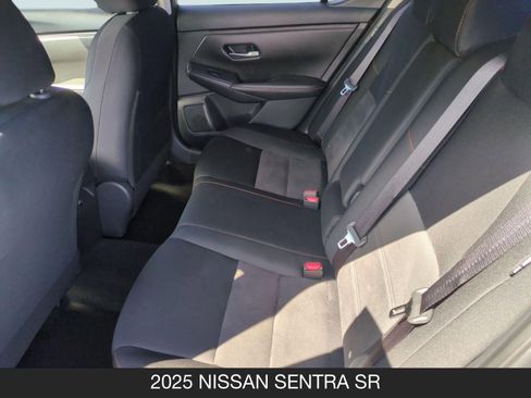 Used 2025 Nissan Sentra SR FWD image 16