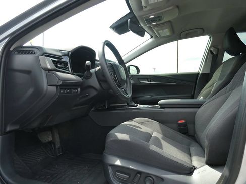 Used 2025 Toyota Camry LE w/ Convenience Package FWD image 21