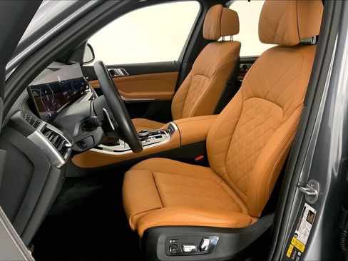 Certified 2024 BMW X5 xDrive50e w/ Executive Package AWD/4WD image 13