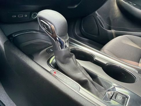 Used 2024 Chevrolet Malibu LT FWD image 31