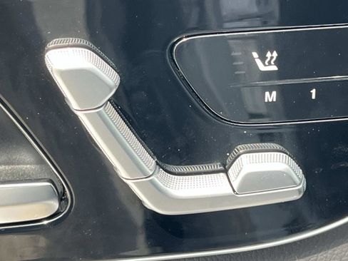 Used 2026 Mercedes-Benz GLC 300 image 21