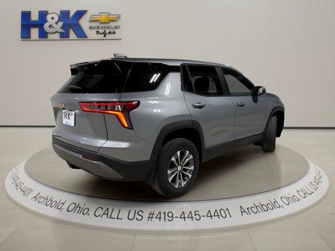 New 2026 Chevrolet Equinox LT w/ Convenience Package II FWD image 9
