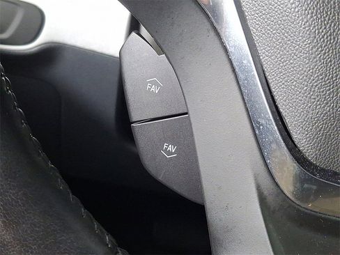 Used 2018 Chevrolet Bolt Premier w/ Driver Confidence II Package image 23