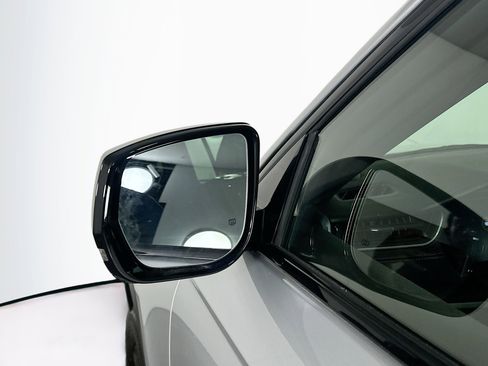 Used 2024 Jeep Grand Cherokee Altitude image 16