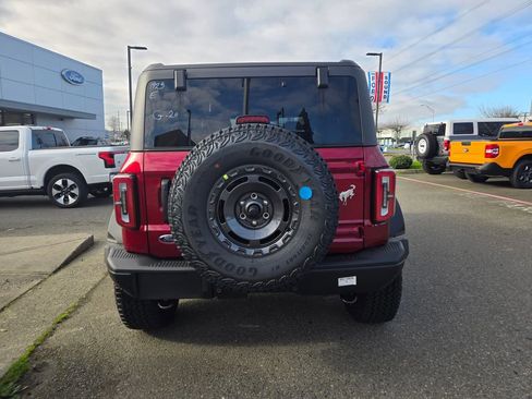New 2025 Ford Bronco Badlands image 6