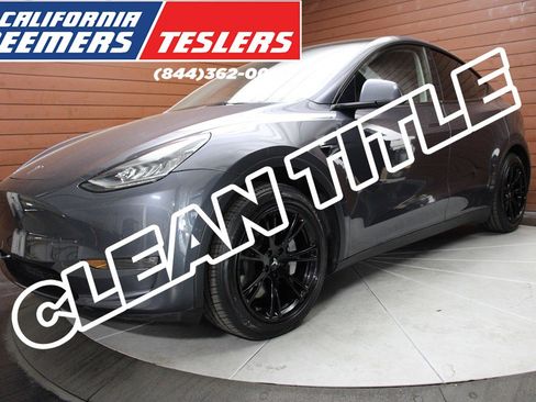 Used 2023 Tesla Model Y Long Range image 1