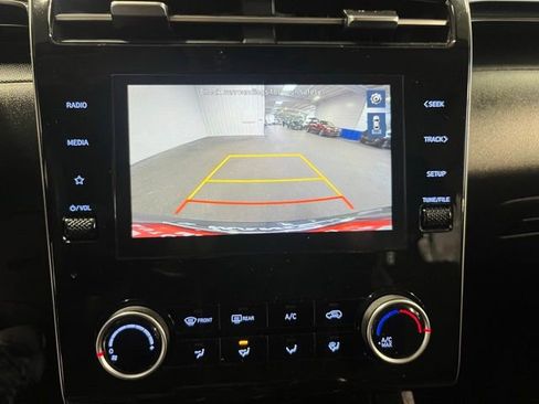 Used 2023 Hyundai Tucson SE AWD/4WD image 28